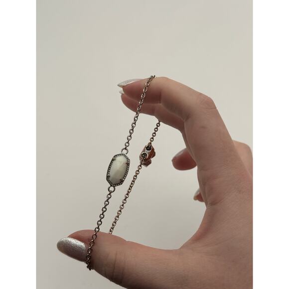 Kendra Scott Elaina Adjustable Silver Chain Bracelet In White Shell - Picture 2 of 2